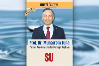 Su; yaşamın kaynağı. Su olmayan yerlerde yaşam da mümkün değil. İnsanoğlu farklı gezegenlere yelken açıyor, orada dahi ilk aranan suyun varlığı oluyor. Dünya Sağlık Örgütü (WHO), gezegenimizdeki en az 1,7 milyar insanın her gün dışkıyla kirlenmiş su içtiğini ve her yıl yarım milyondan fazla insanın kirli su ve yetersiz sanitasyon ve hijyenin neden olduğu ishalli hastalıklardan öldüğünü belirtiyor.  Küresel sıcaklık artışı 2100 yılına kadar 1,3 ila 2,4 santigrat derece ile sınırlandırılmış olsa bile, 2050 yılına kadar 1 milyar ilave insanın aşırı su stresi altında yaşaması bekleniyor. Dolayısıyla günümüzde önemli bir kaynak olan su, gelecekte hayati derecede önemli hale bürünecek.